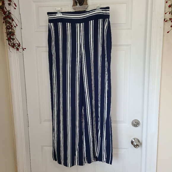 Adrienne Vittadina Woman's Boho Style Pants, Size: 10, Color: Blue and White - Picture 4 of 12